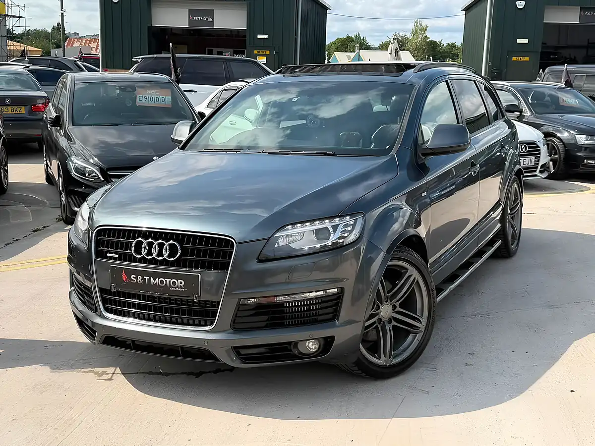 Used 2014 Audi Q7 S Line Plus Grey - Interior and Exterior details 4