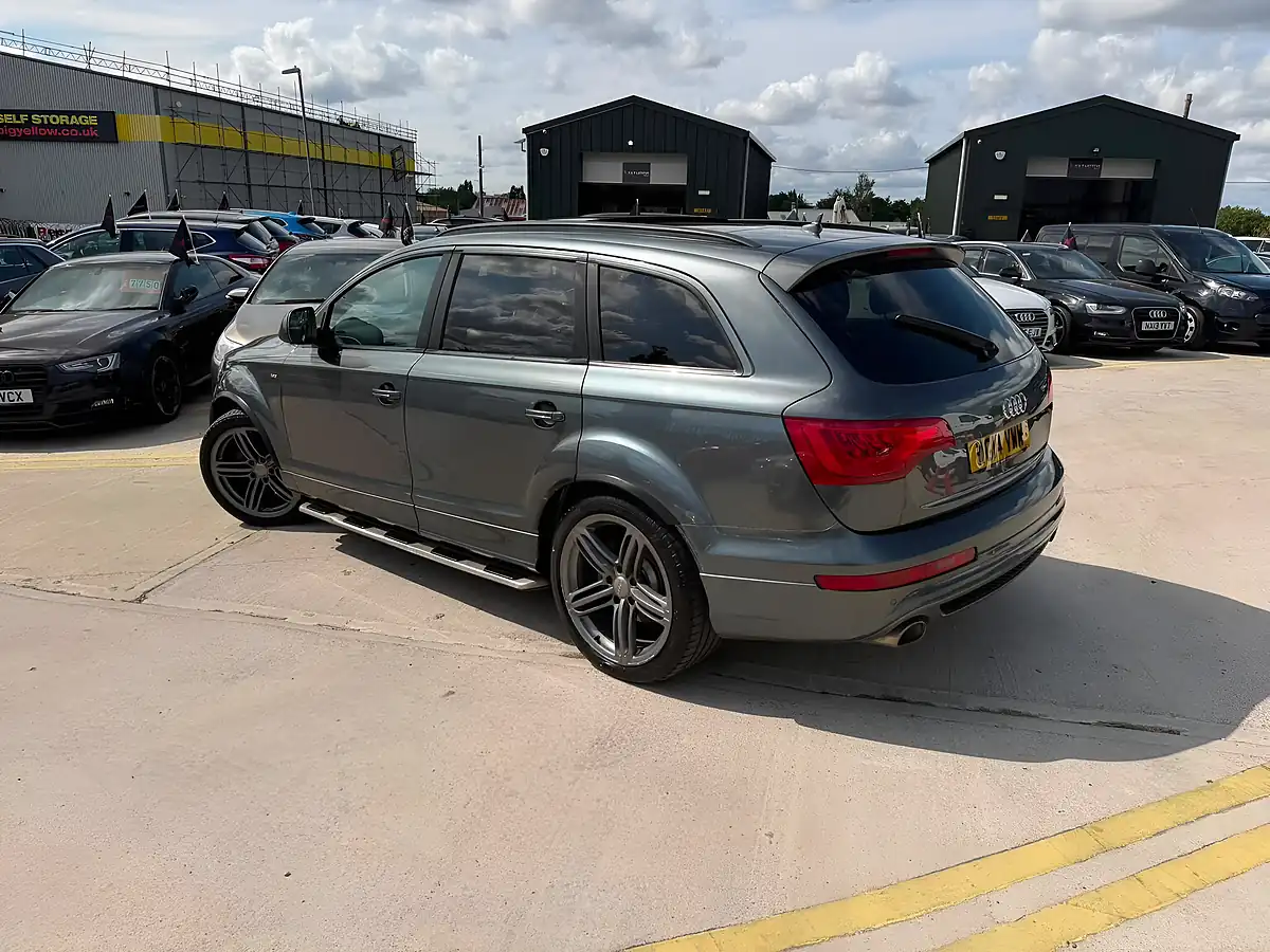 Used 2014 Audi Q7 S Line Plus Grey - Interior and Exterior details 5