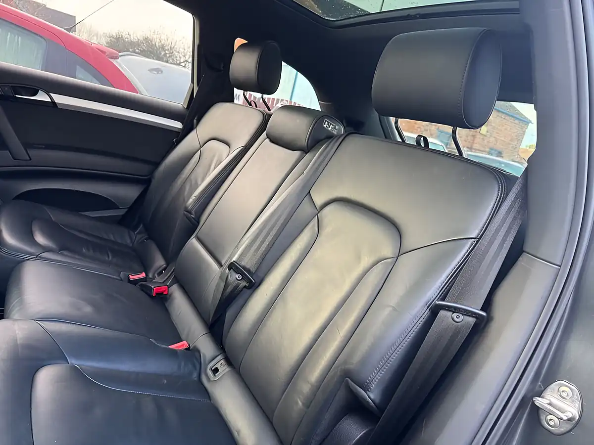 Used 2014 Audi Q7 S Line Plus Grey - Interior and Exterior details 20