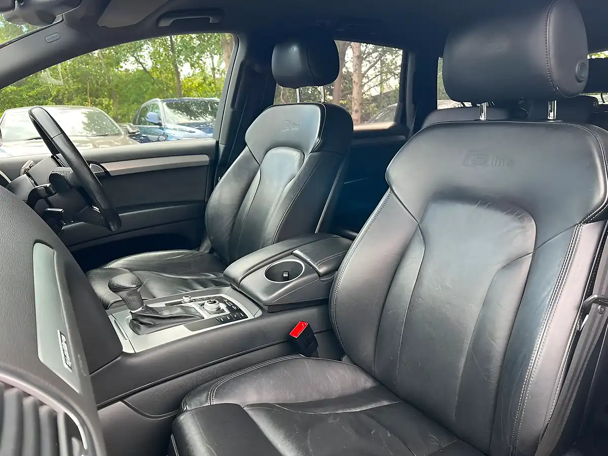 Used 2014 Audi Q7 S Line Sport Edition Grey - Interior and Exterior details 11