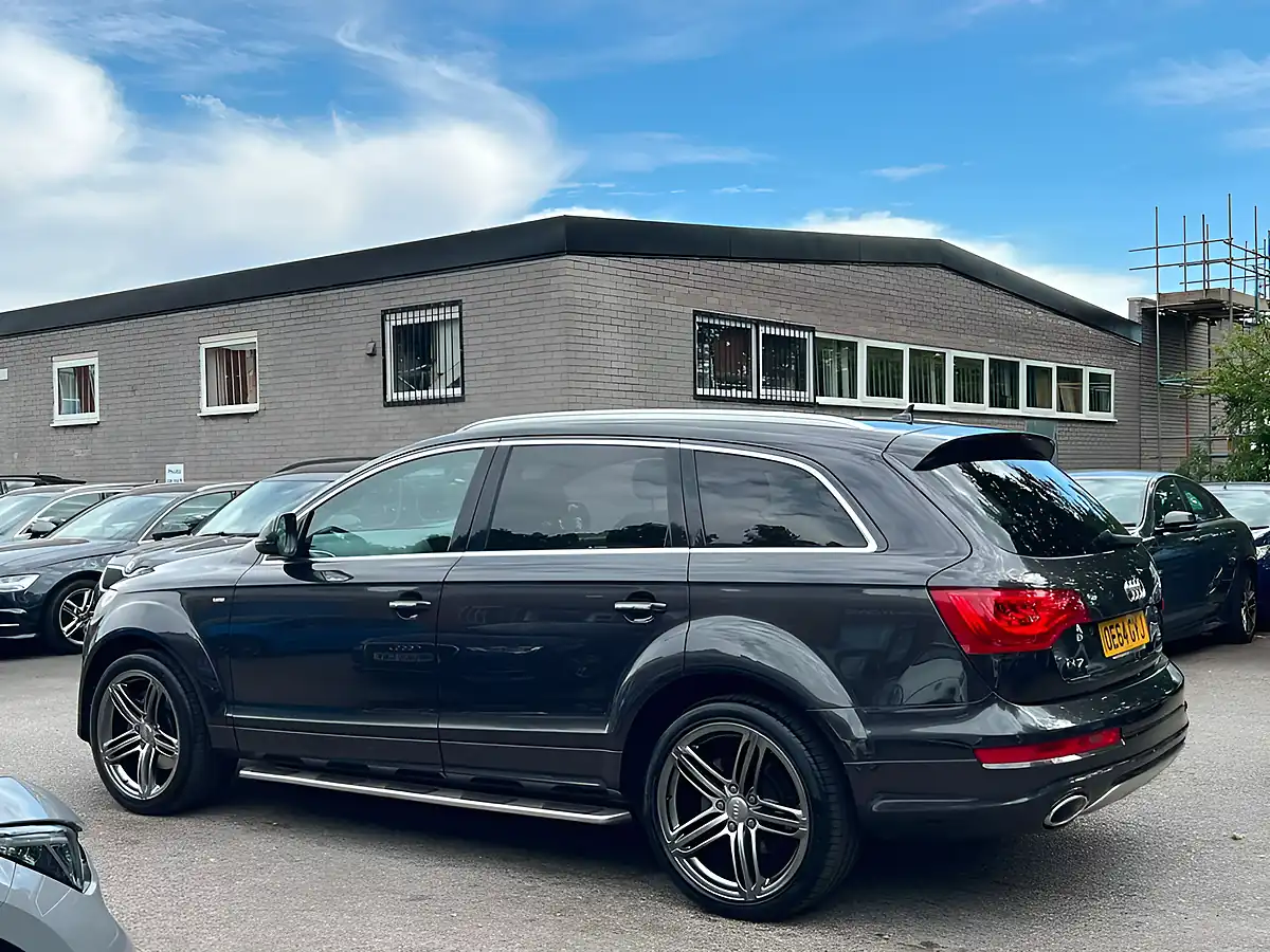 Used 2014 Audi Q7 S Line Sport Edition Grey - Interior and Exterior details 8