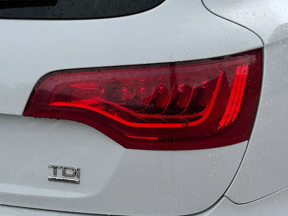 Used 2014 Audi Q7 S Line Sport Edition White - Interior and Exterior details 18