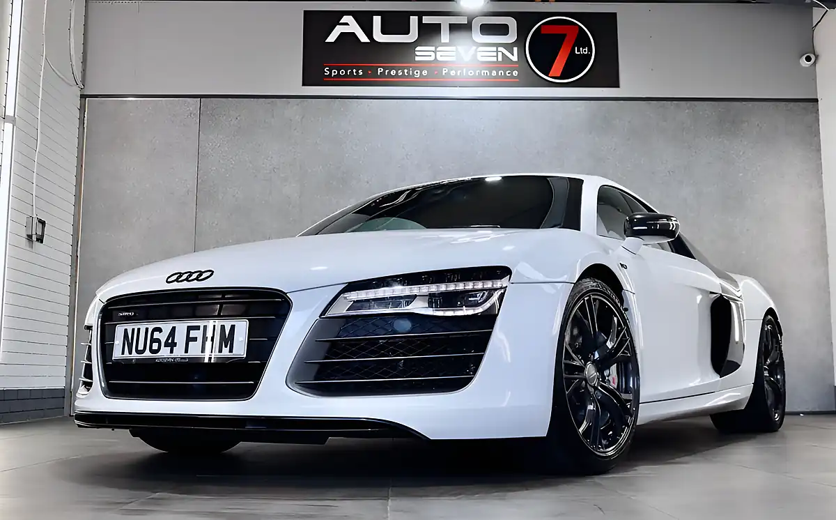 Used 2014 Audi R8 Plus White - Interior and Exterior details 17