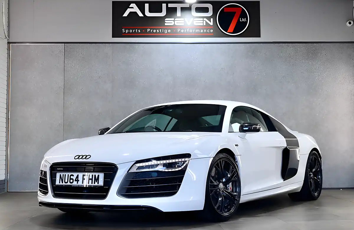 Used 2014 Audi R8 Plus White - Interior and Exterior details 9