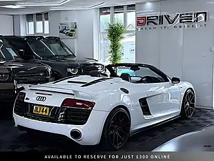 Used 2014 Audi R8 Spyder S Tronic Quattro White - Interior and Exterior details 15
