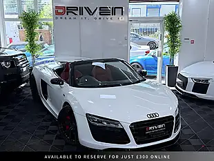 Used 2014 Audi R8 Spyder S Tronic Quattro White - Interior and Exterior details 7