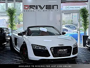 Used 2014 Audi R8 Spyder S Tronic Quattro White - Interior and Exterior details 9