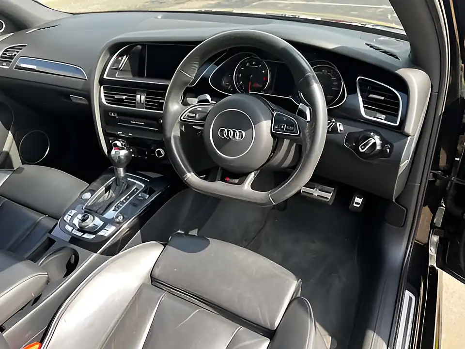 Used 2014 Audi RS4 Avant Black - Interior and Exterior details 11