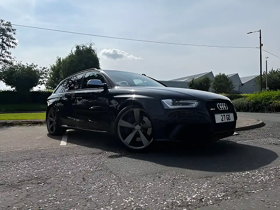 Used 2014 Audi RS4 Avant Black - Interior and Exterior details 15