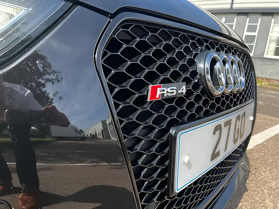 Used 2014 Audi RS4 Avant Black - Interior and Exterior details 17