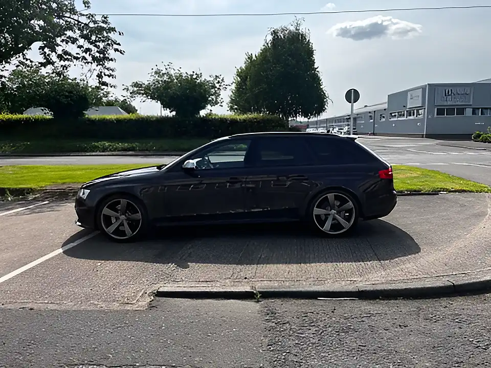 Used 2014 Audi RS4 Avant Black - Interior and Exterior details 2