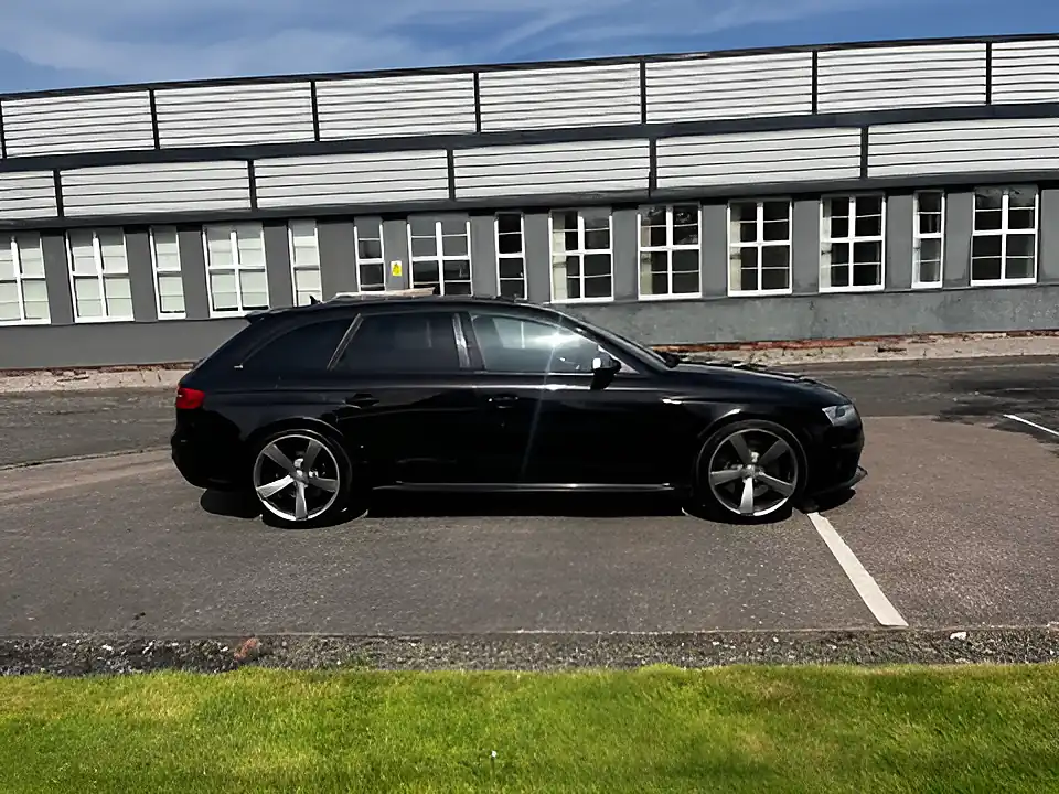 Used 2014 Audi RS4 Avant Black - Interior and Exterior details 6