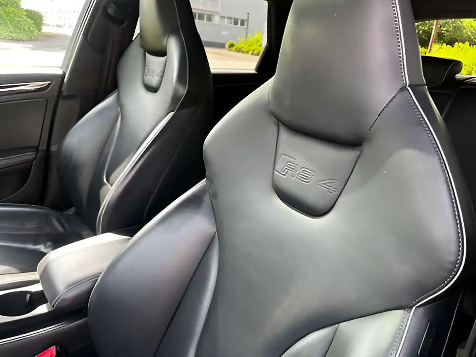 Used 2014 Audi RS4 Avant Black - Interior and Exterior details 9