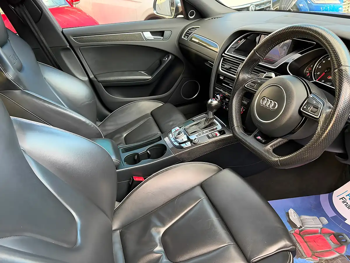 Used 2014 Audi RS4 Avant Black - Interior and Exterior details 11