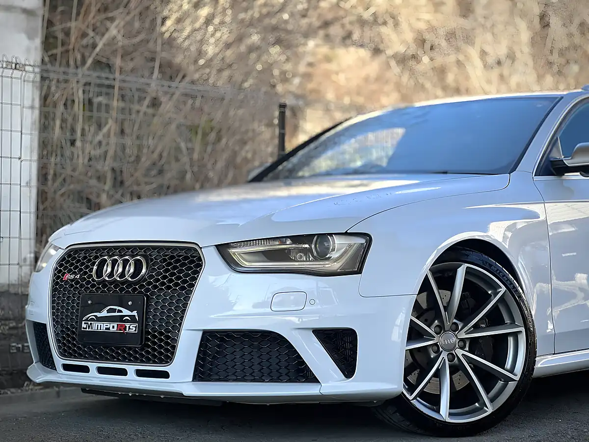 Used 2014 Audi RS4 Avant White - Interior and Exterior details 19