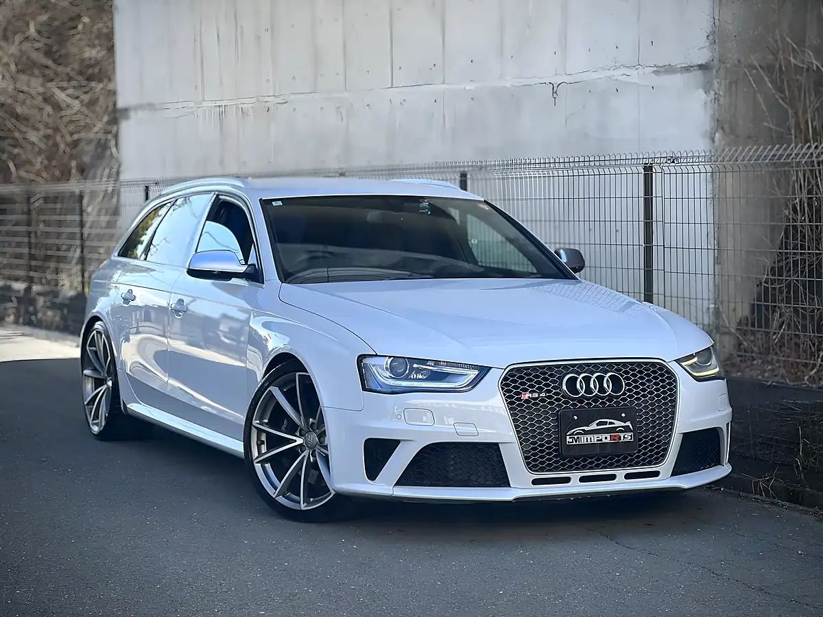 Used 2014 Audi RS4 Avant White - Interior and Exterior details 2