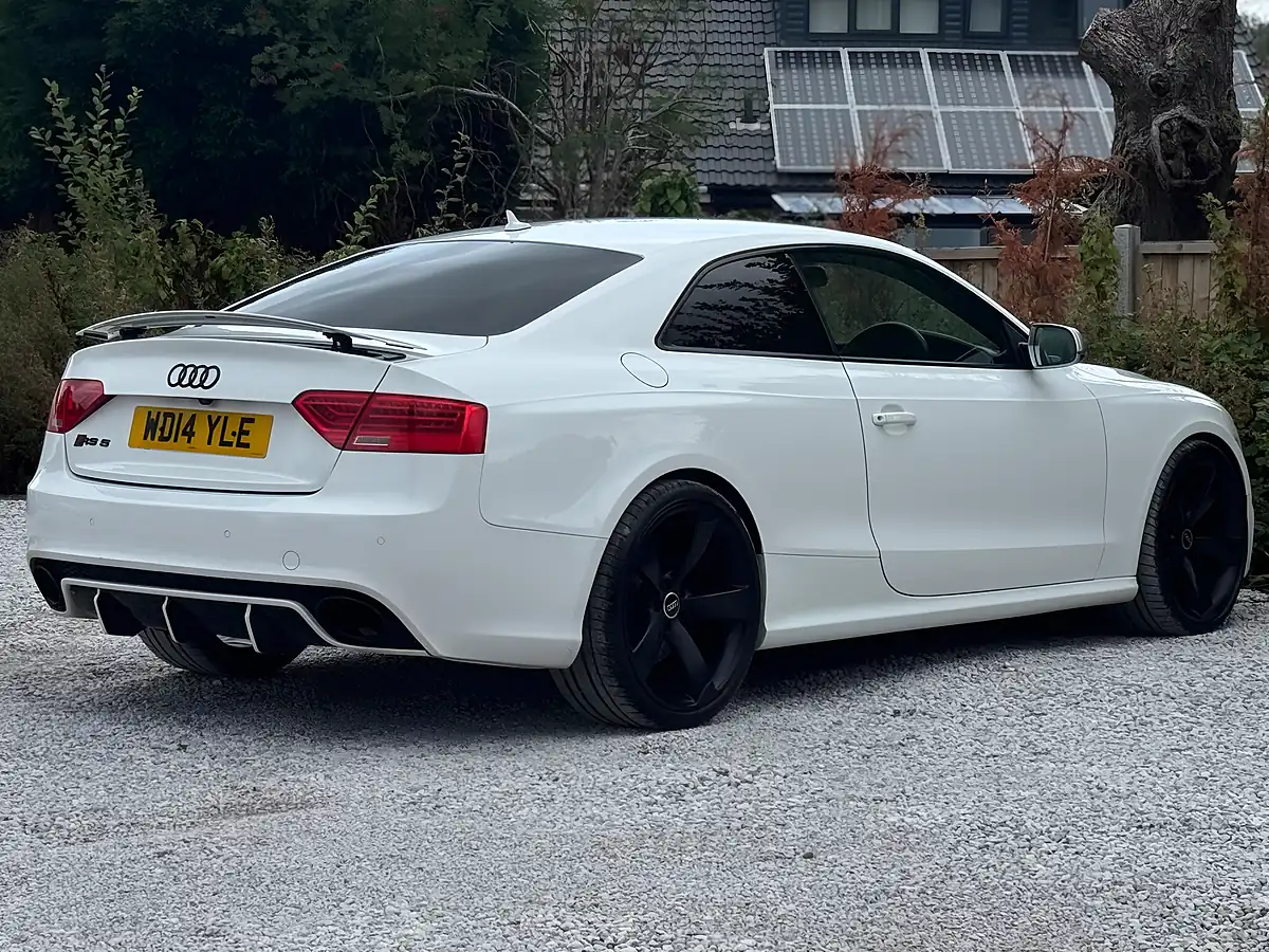 Used 2014 Audi RS5 White - Interior and Exterior details 10