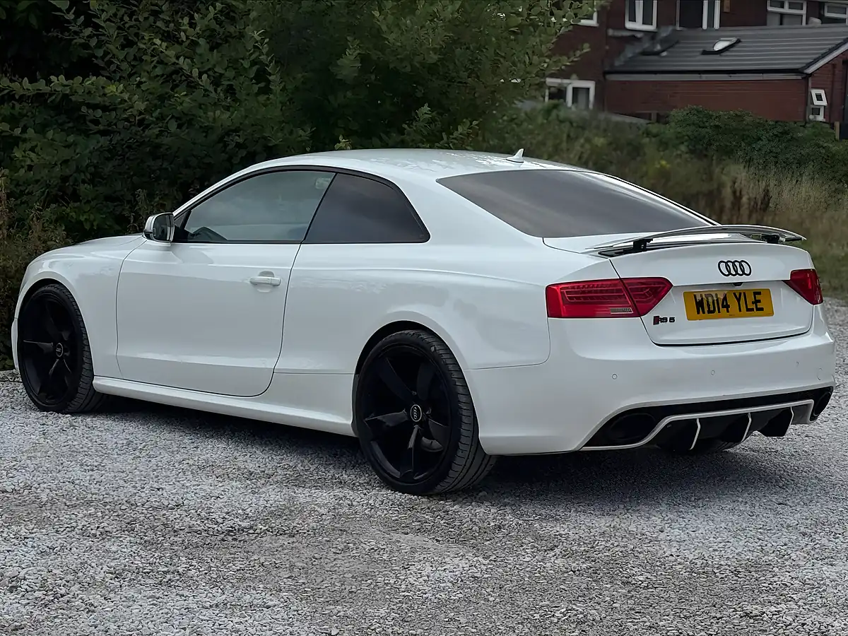 Used 2014 Audi RS5 White - Interior and Exterior details 4