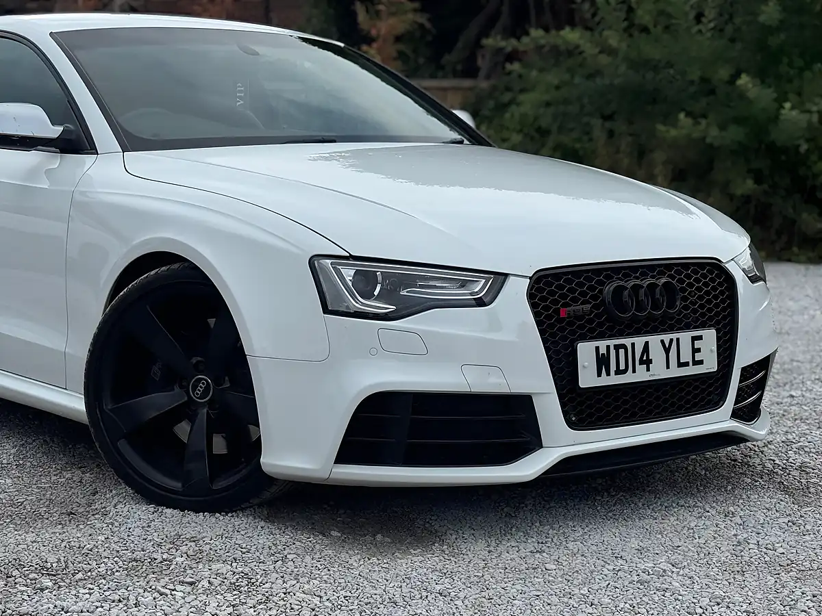 Used 2014 Audi RS5 White - Interior and Exterior details 6