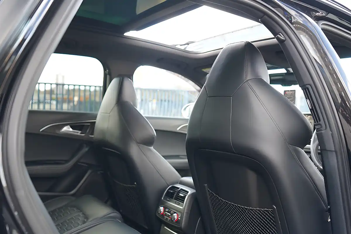 Used 2014 Audi RS6 Avant Black - Interior and Exterior details 18