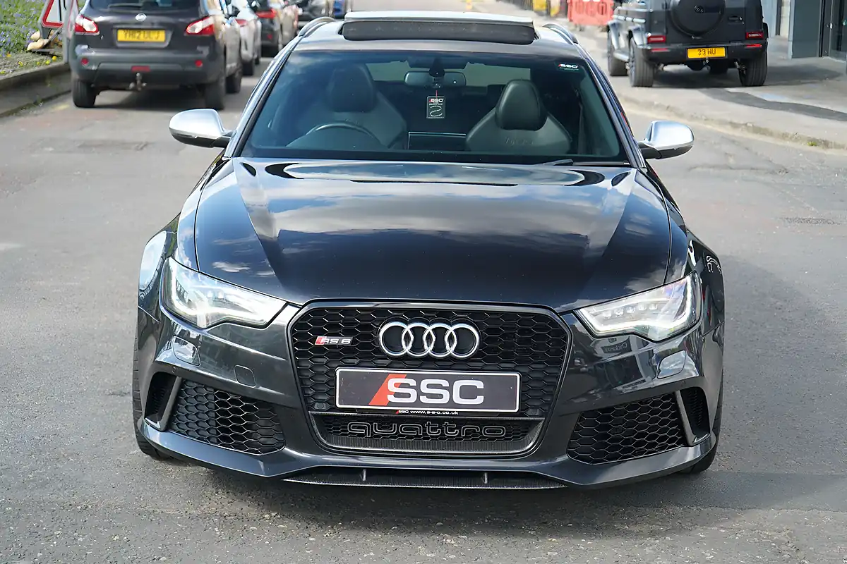 Used 2014 Audi RS6 Avant Black - Interior and Exterior details 4