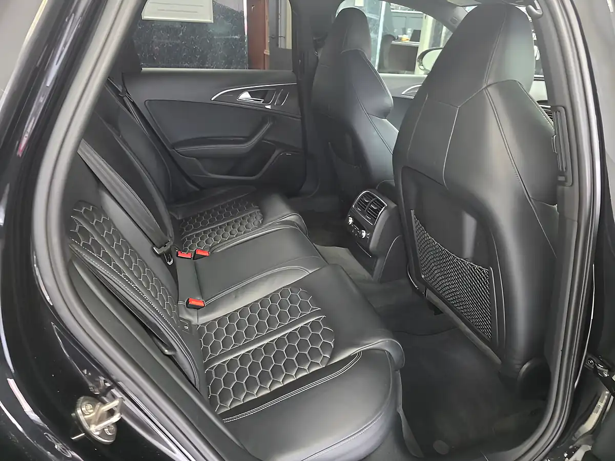 Used 2014 Audi RS6 Avant Phantom Black Pearl - Interior and Exterior details 11