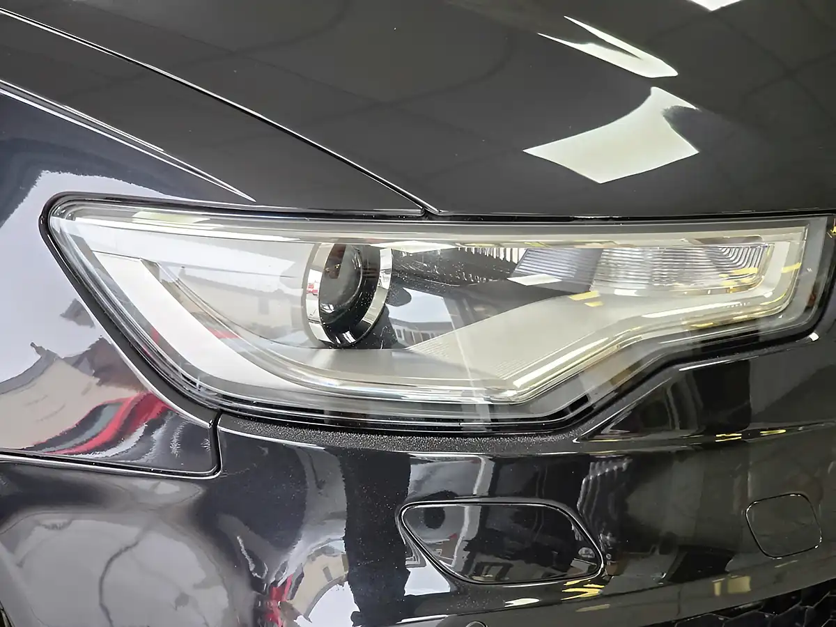 Used 2014 Audi RS6 Avant Phantom Black Pearl - Interior and Exterior details 14