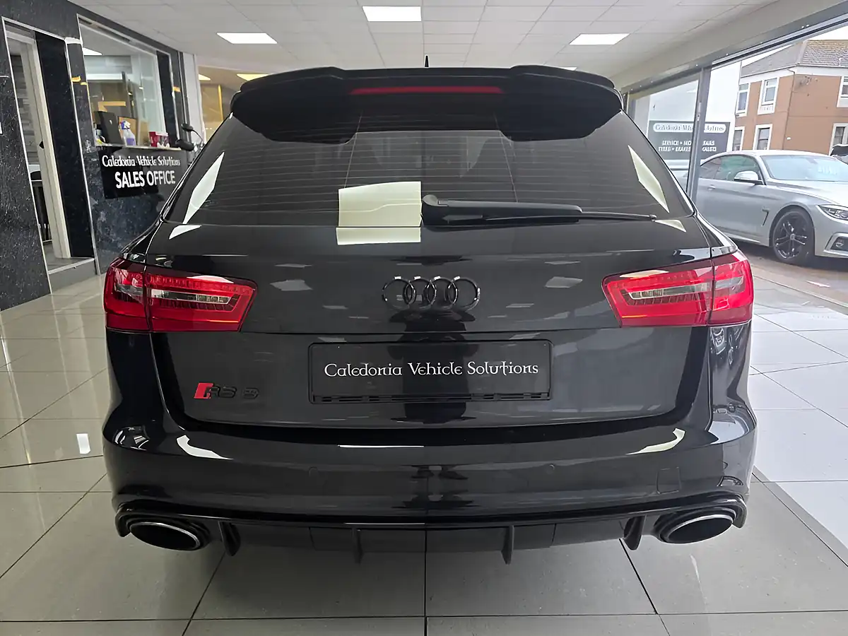 Used 2014 Audi RS6 Avant Phantom Black Pearl - Interior and Exterior details 15