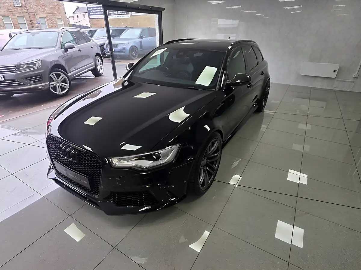 Used 2014 Audi RS6 Avant Phantom Black Pearl - Interior and Exterior details 16