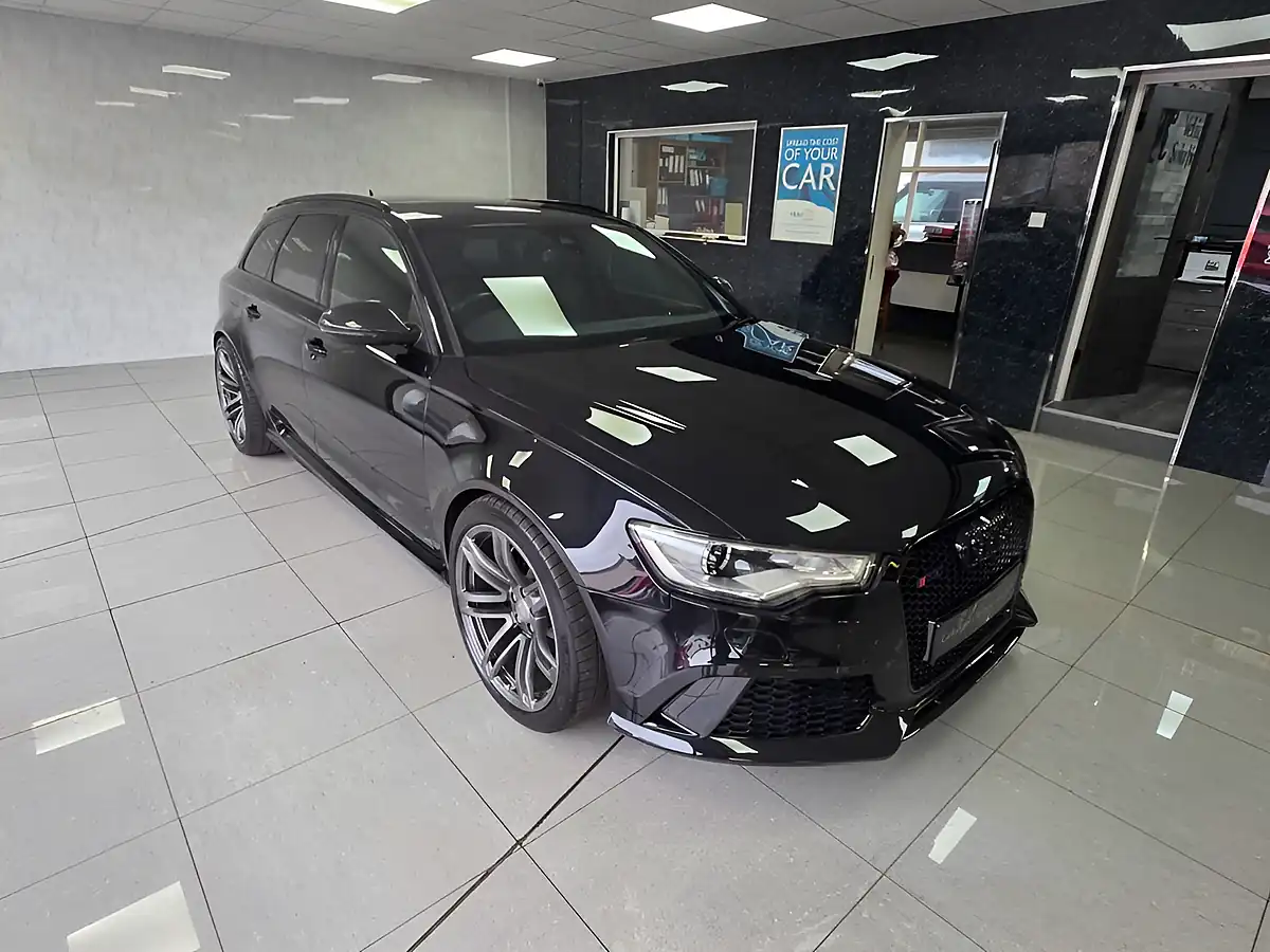 Used 2014 Audi RS6 Avant Phantom Black Pearl - Interior and Exterior details 17