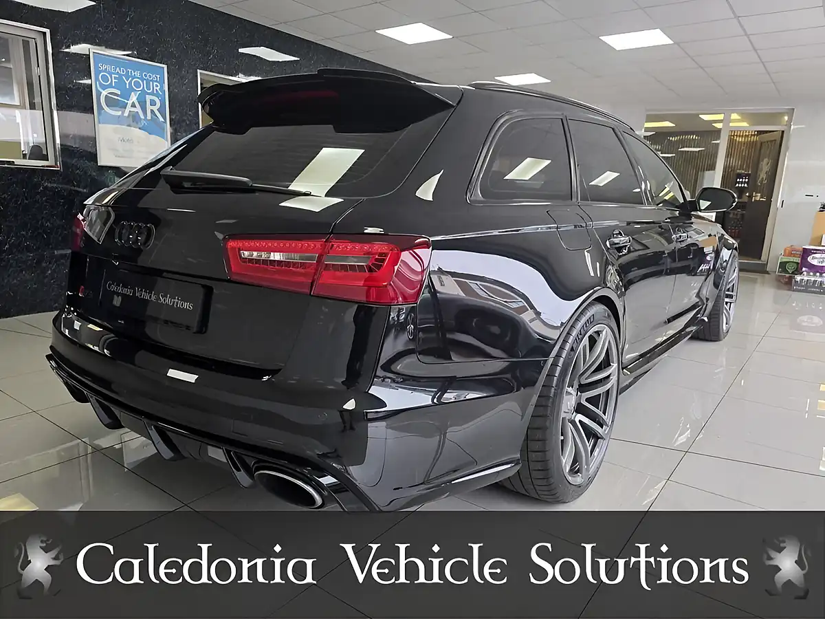 Used 2014 Audi RS6 Avant Phantom Black Pearl - Interior and Exterior details 4