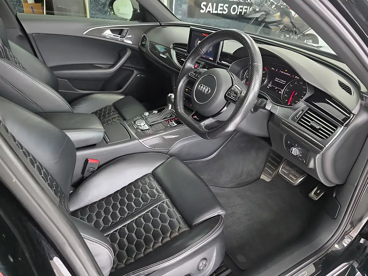 Used 2014 Audi RS6 Avant Phantom Black Pearl - Interior and Exterior details 5
