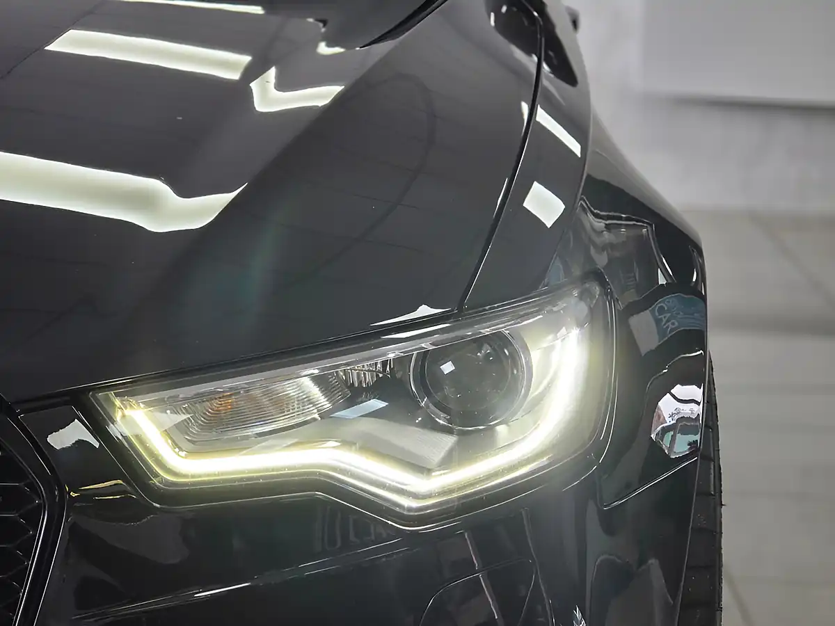 Used 2014 Audi RS6 Avant Phantom Black Pearl - Interior and Exterior details 9