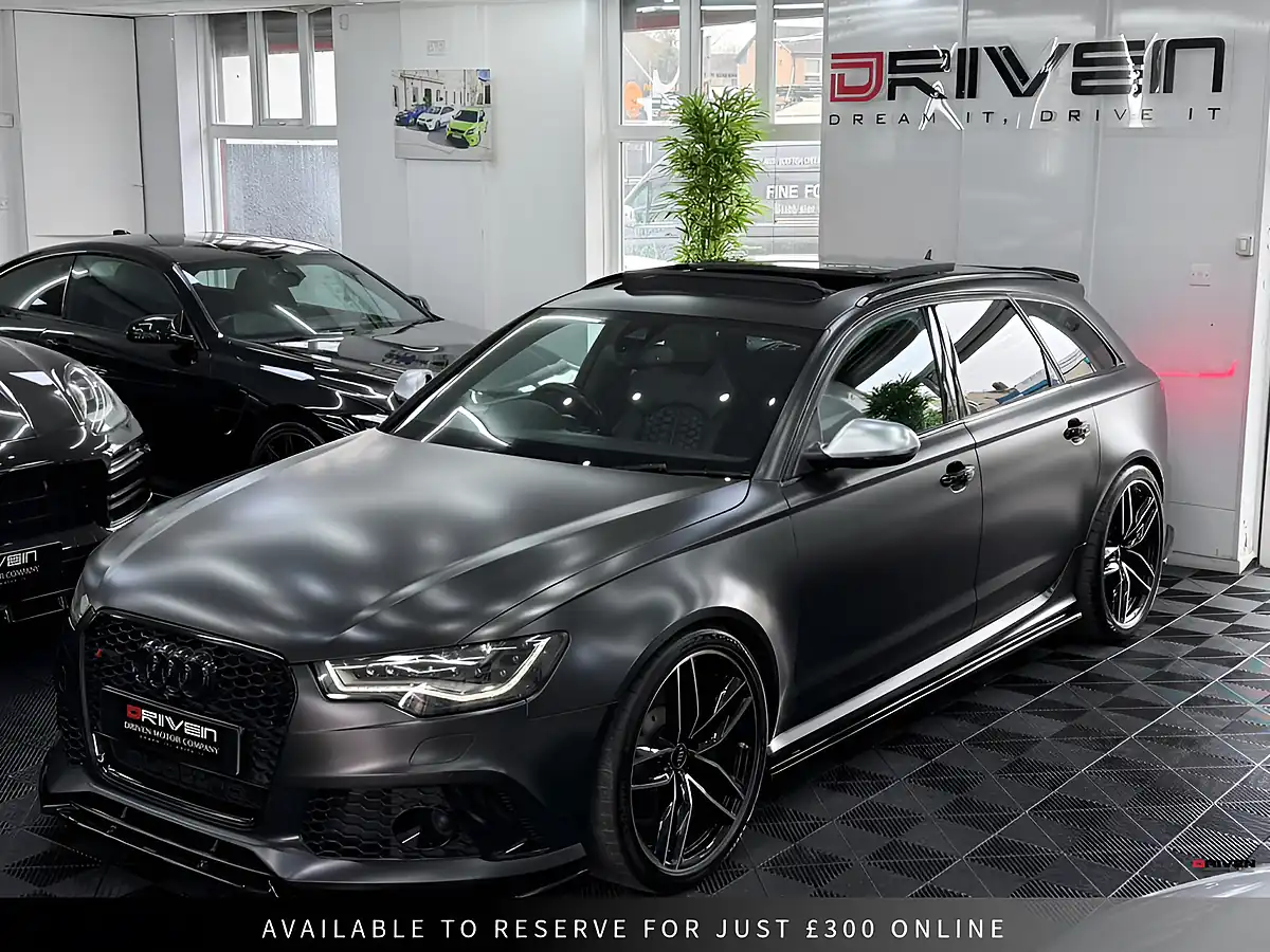 Used 2014 Audi RS6 Avant Silver - Front View