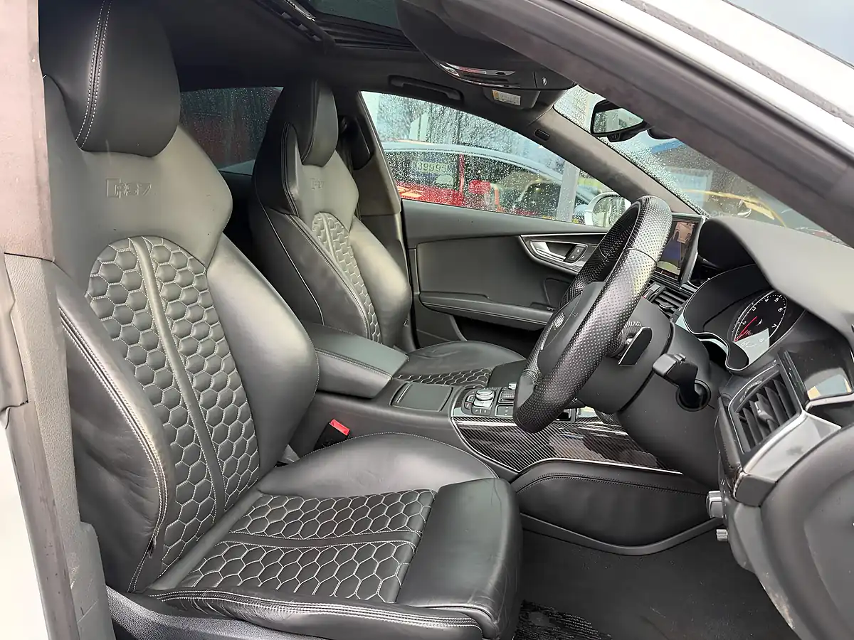 Used 2014 Audi RS7 Sportback White - Interior and Exterior details 13