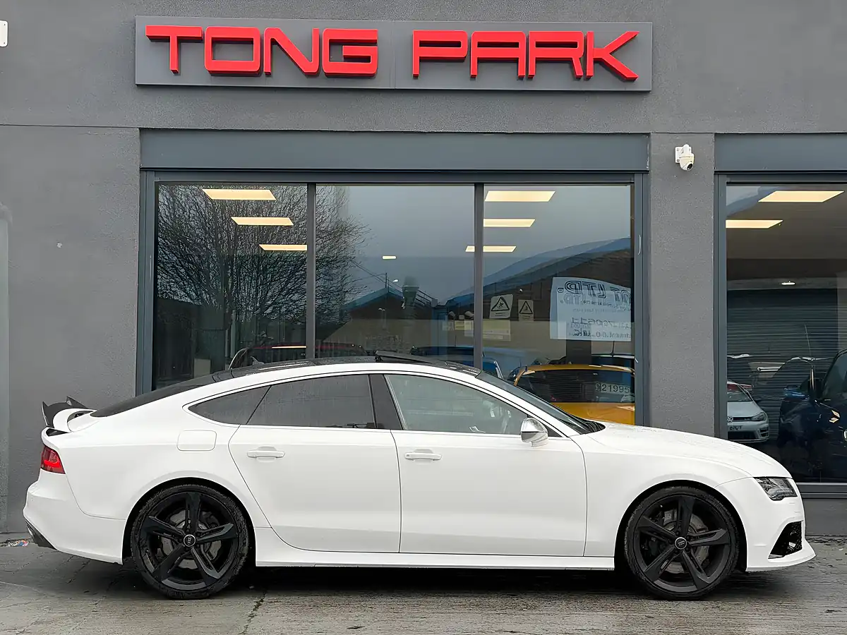 Used 2014 Audi RS7 Sportback White - Interior and Exterior details 6