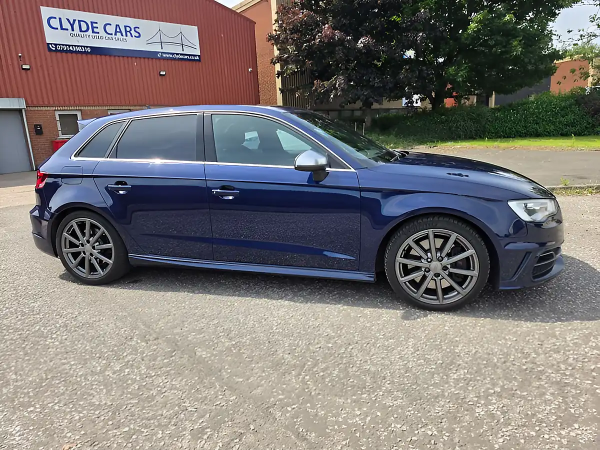 Used 2014 Audi S3 Sportback Blue - Interior and Exterior details 4