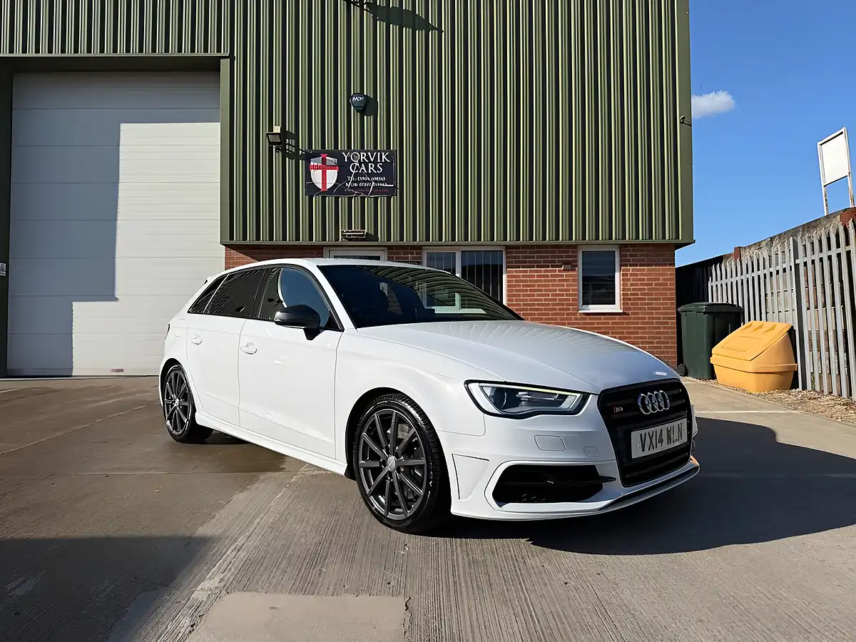 Used 2014 Audi S3 Sportback White - Front View