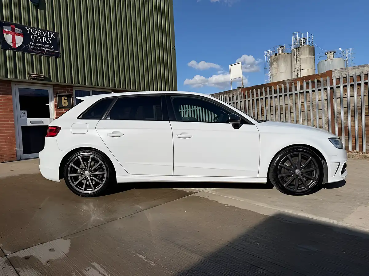 Used 2014 Audi S3 Sportback White - Interior and Exterior details 7