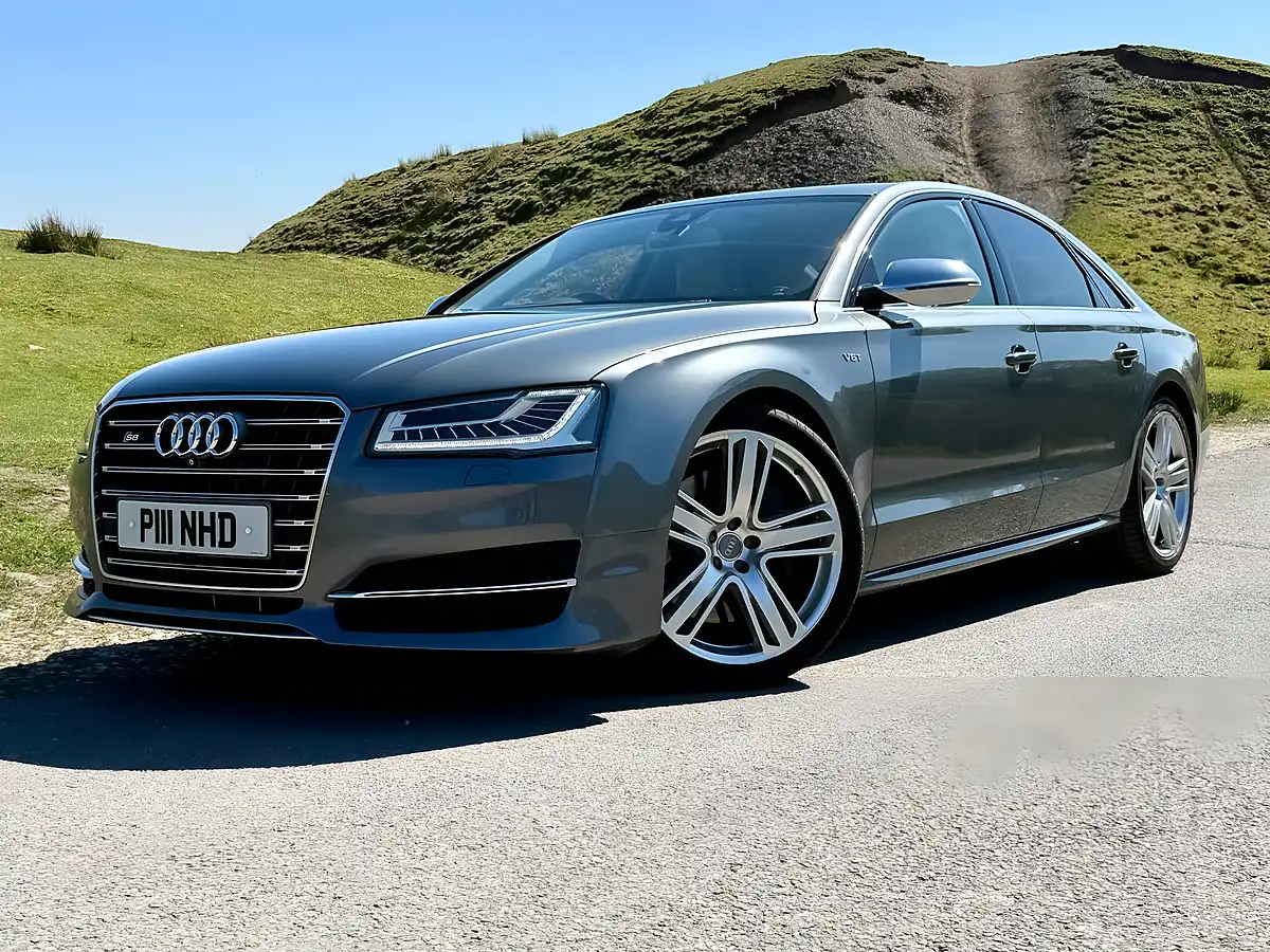 Used 2014 Audi S8 Tiptronic Quattro Grey - Interior and Exterior details 4