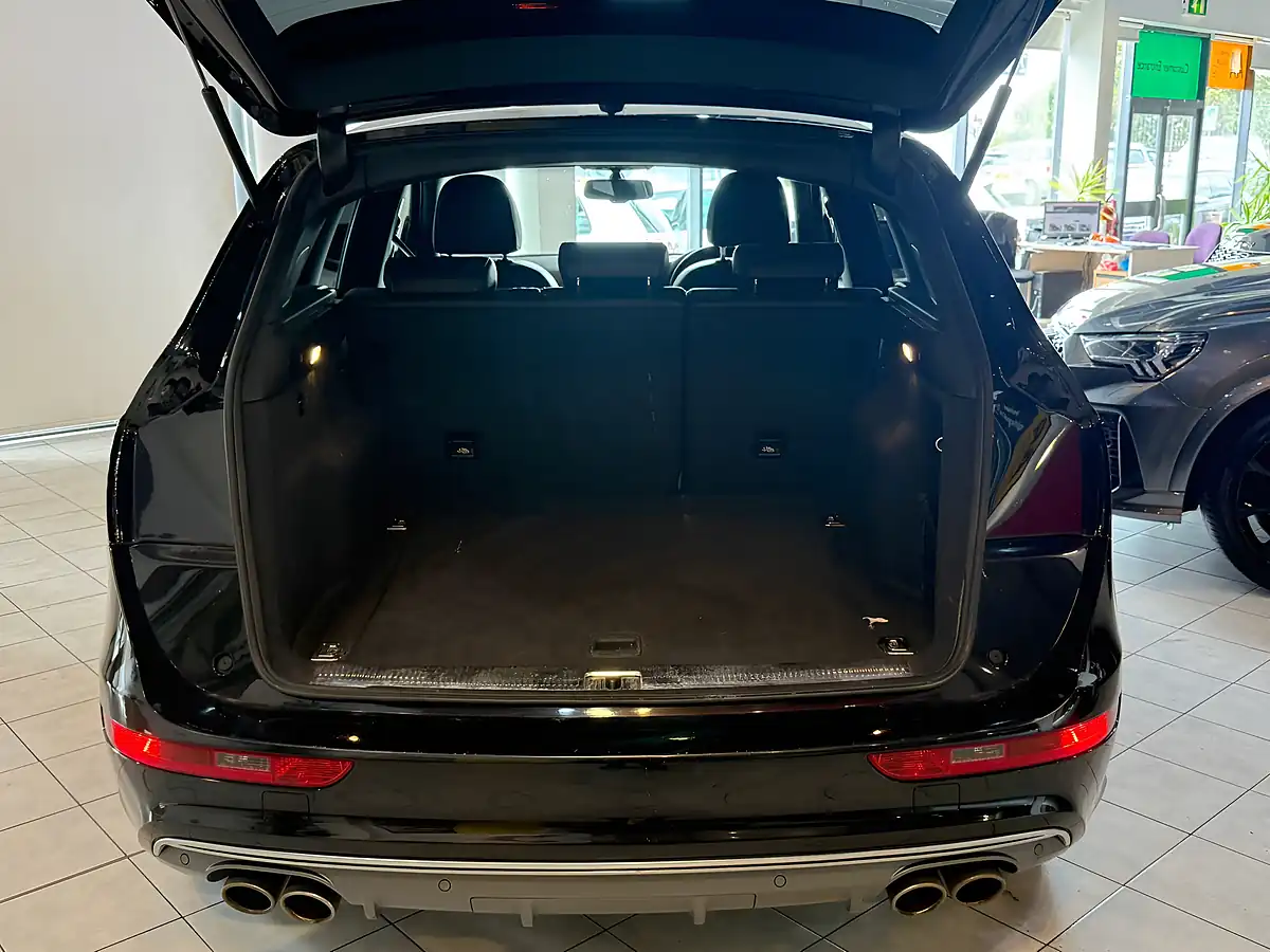 Used 2014 Audi SQ5 Black - Interior and Exterior details 11