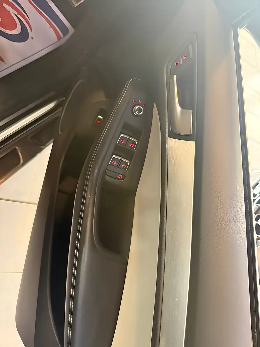 Used 2014 Audi SQ5 Black - Interior and Exterior details 16