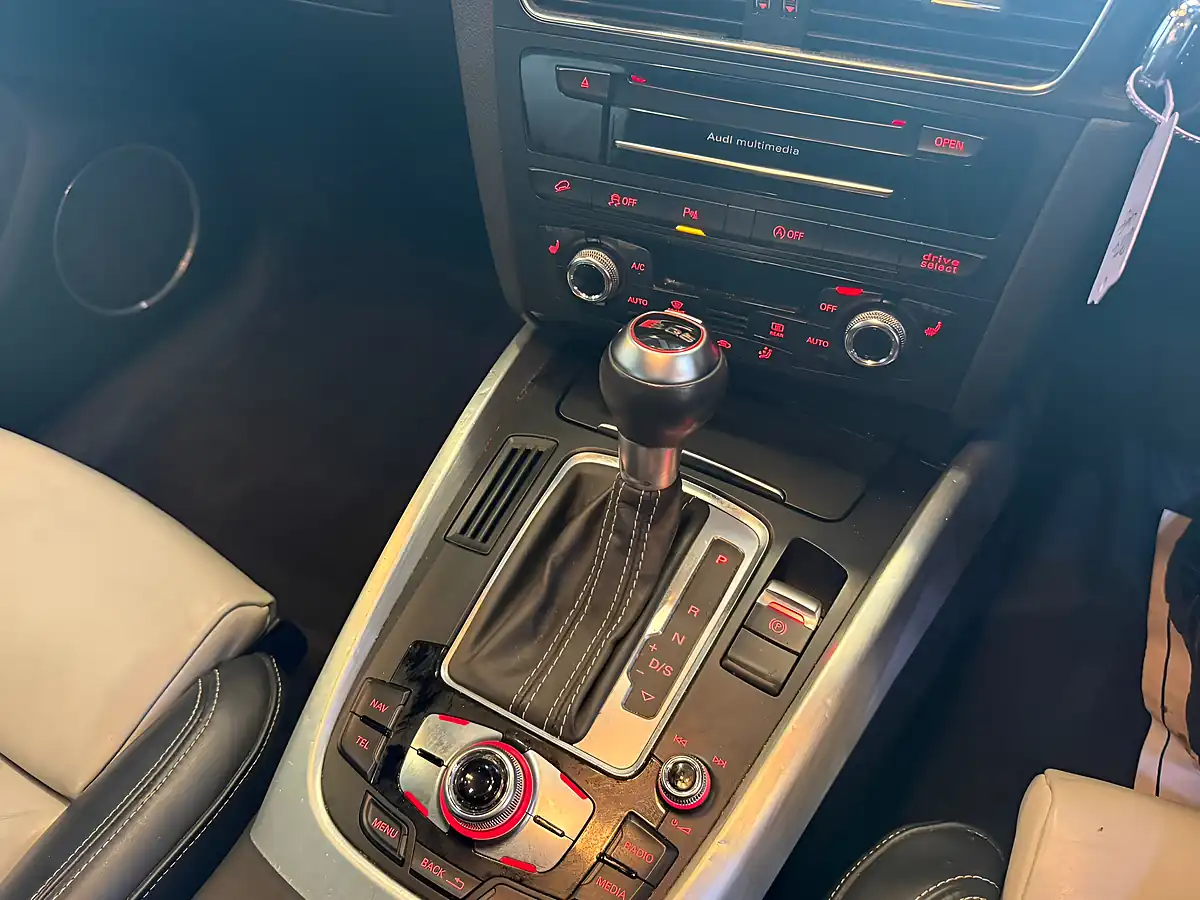 Used 2014 Audi SQ5 Black - Interior and Exterior details 18