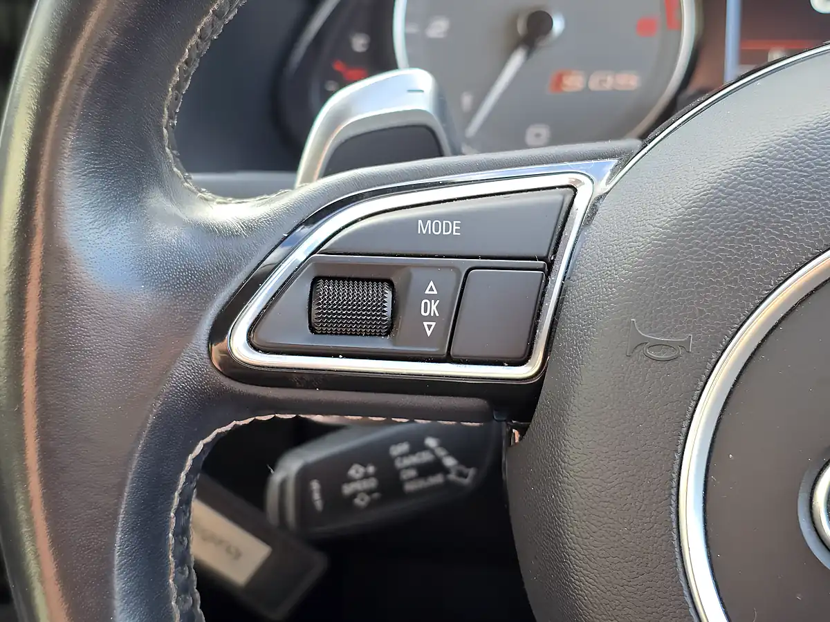Used 2014 Audi SQ5 S Design White - Interior and Exterior details 16