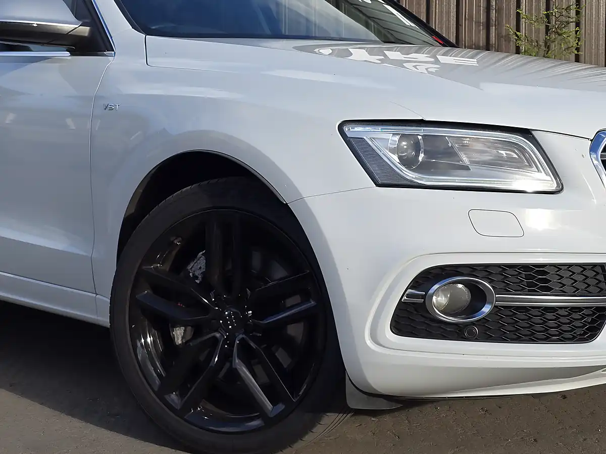 Used 2014 Audi SQ5 S Design White - Interior and Exterior details 2