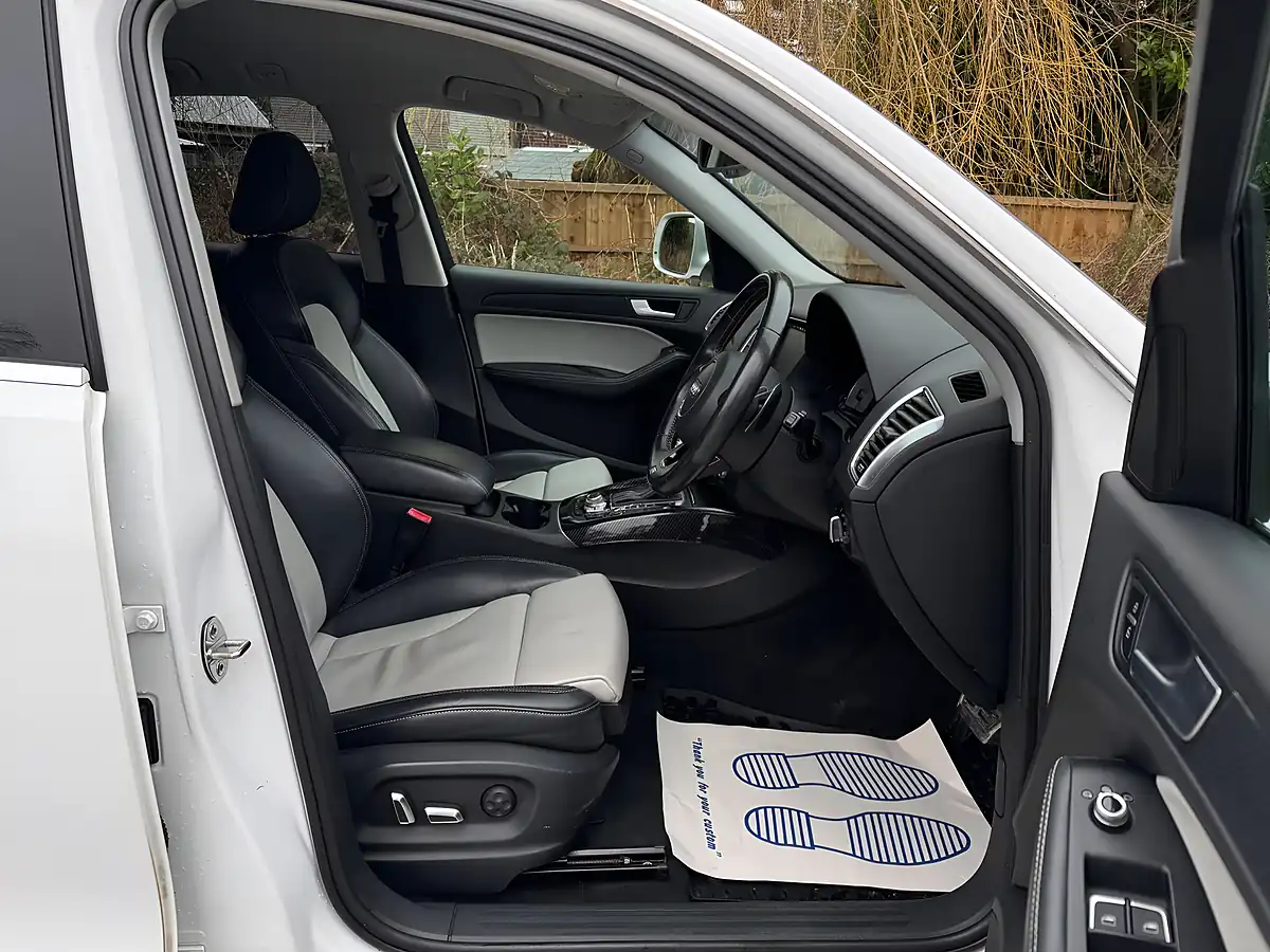 Used 2014 Audi SQ5 S Design White - Interior and Exterior details 10