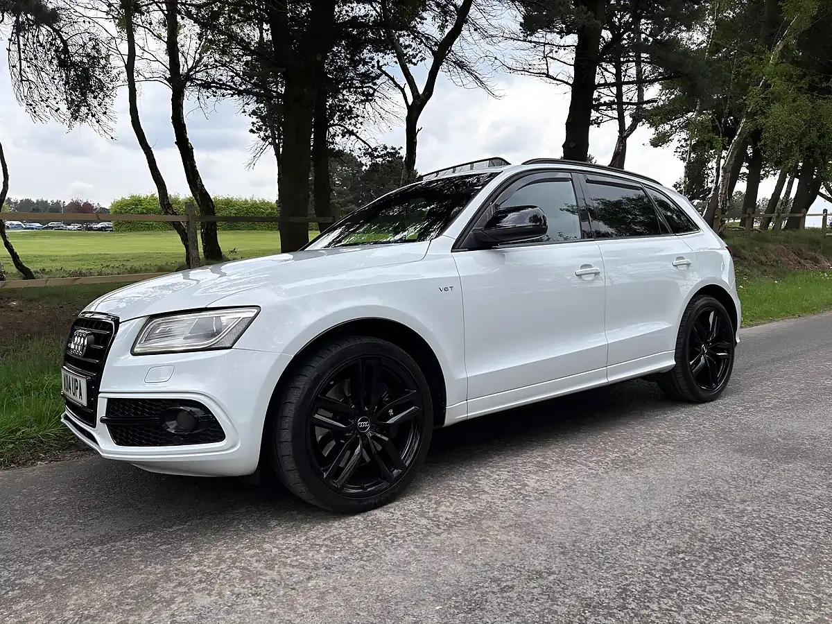 Used 2014 Audi SQ5 White - Interior and Exterior details 11
