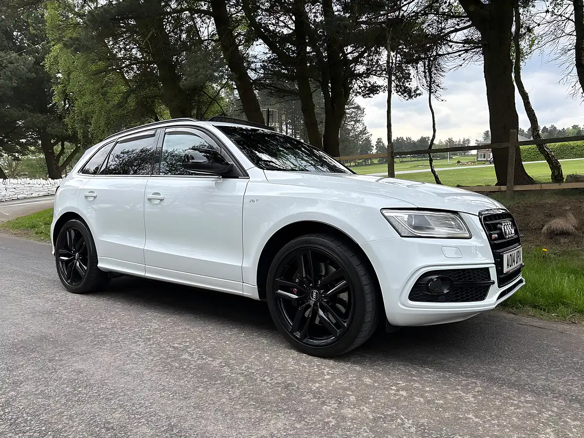 Used 2014 Audi SQ5 White - Interior and Exterior details 2