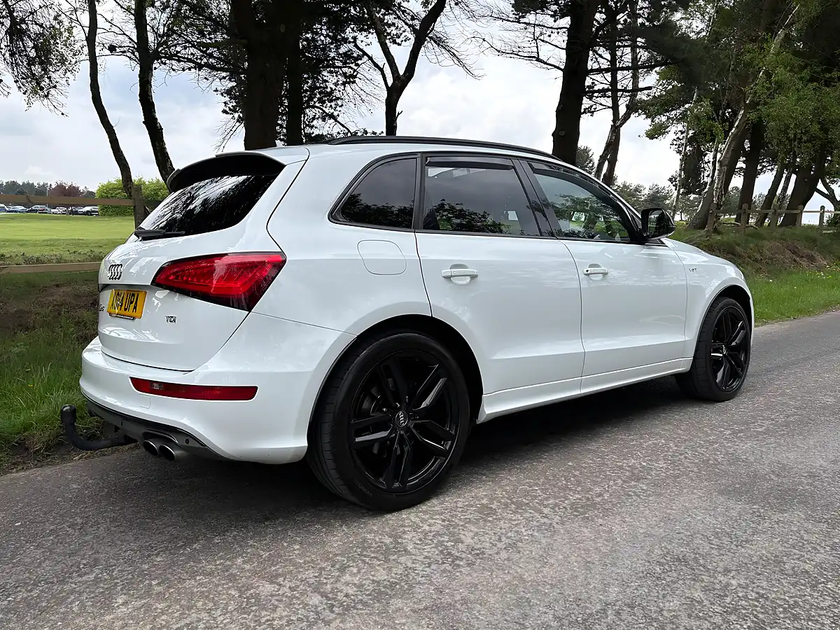 Used 2014 Audi SQ5 White - Interior and Exterior details 6