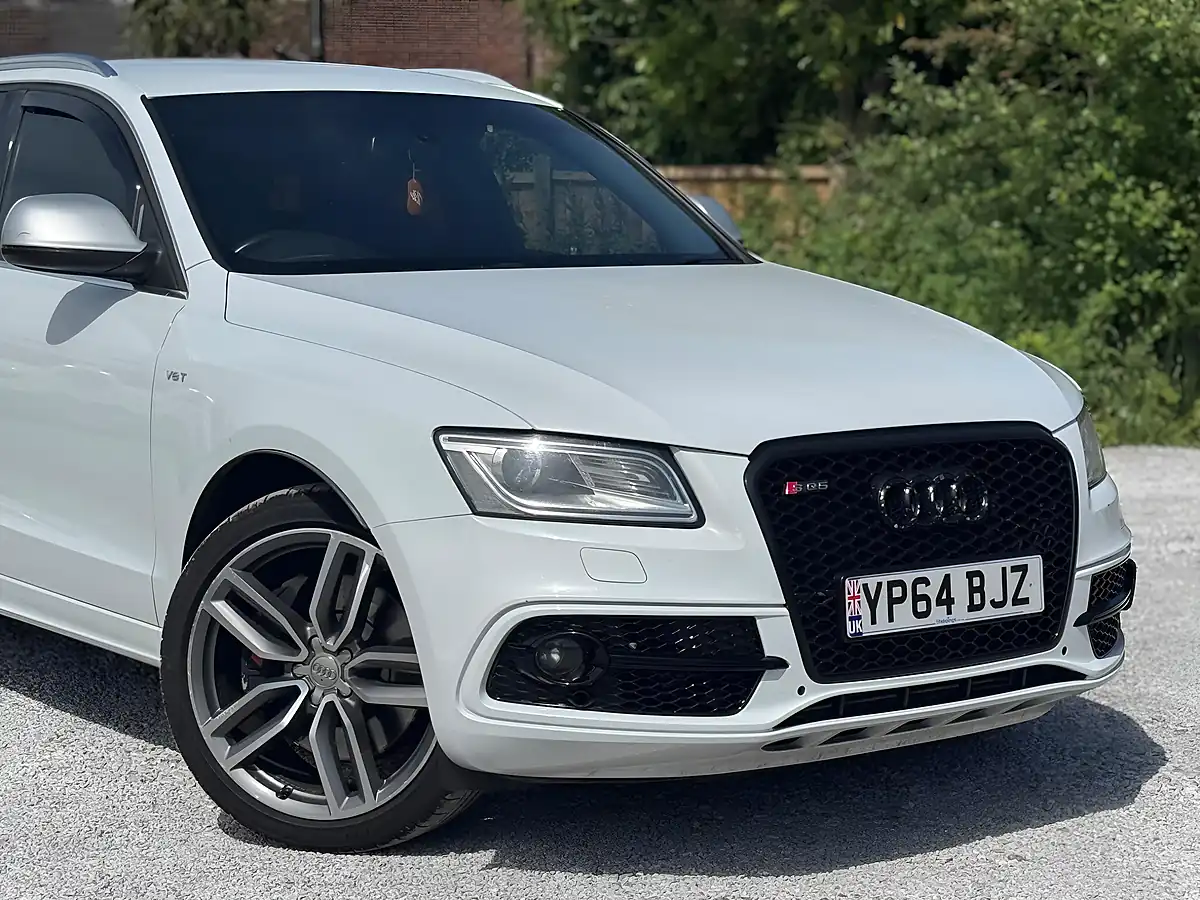 Used 2014 Audi SQ5 White - Interior and Exterior details 17